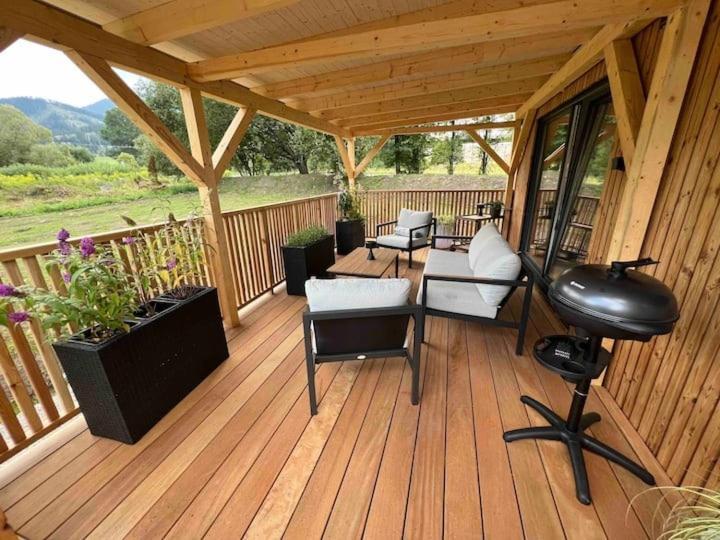 Domcek Pod Vezami S Virivkou A Grilom, Pri Termalnom Kupalisku Apartment Liptovsky Jan Ngoại thất bức ảnh