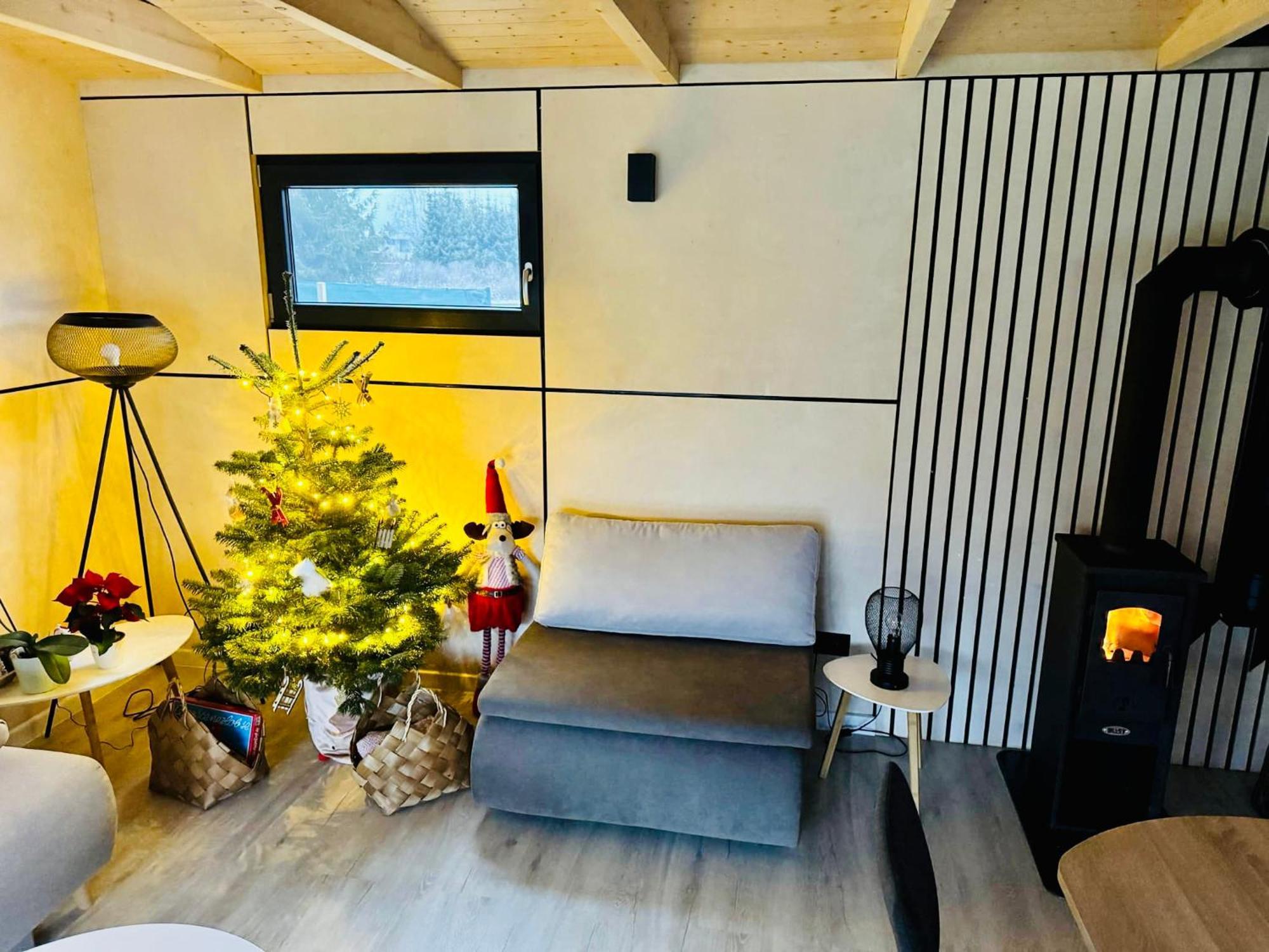 Domcek Pod Vezami S Virivkou A Grilom, Pri Termalnom Kupalisku Apartment Liptovsky Jan Ngoại thất bức ảnh